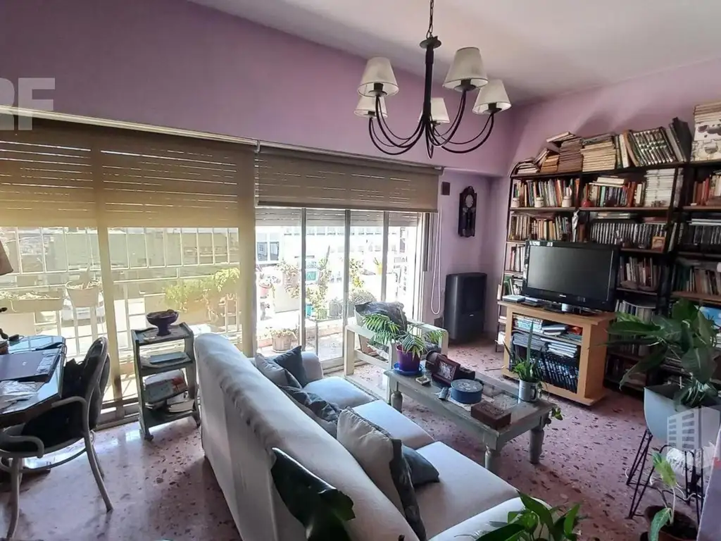 Venta PH 3 ambientes con patio - Bernal Oeste