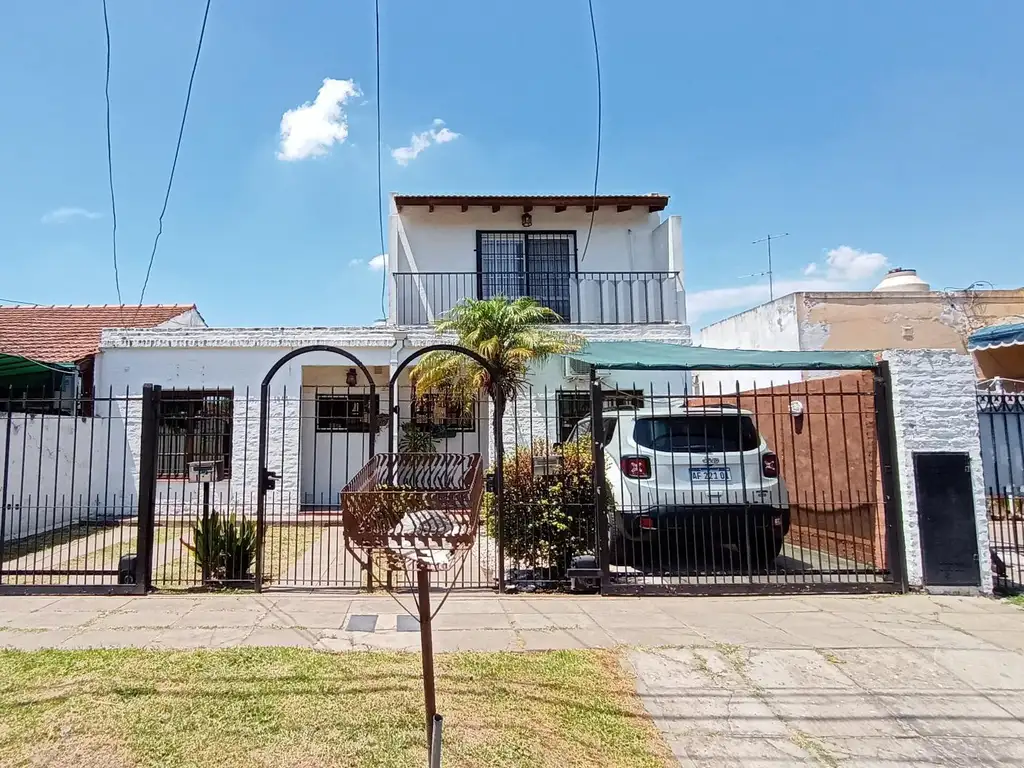 PH tipo Duplex - Ituzaingo Norte - Gelpi al 1800