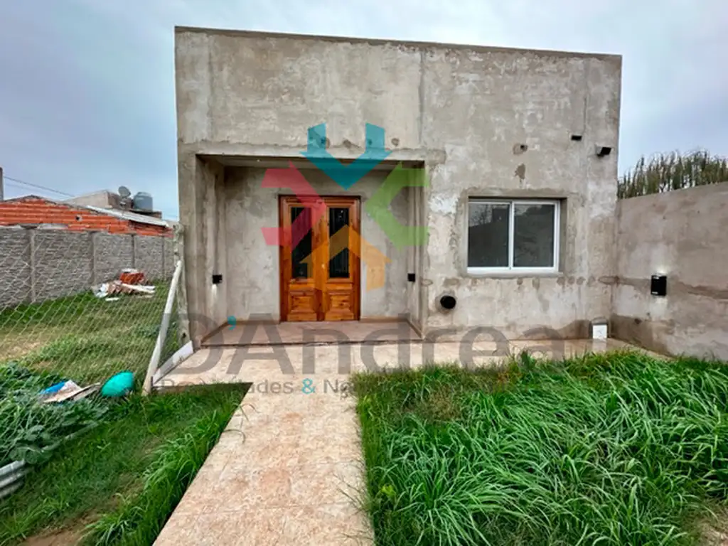 VENTA - CASA A ESTRENAR calle 56 entre 7 y 9