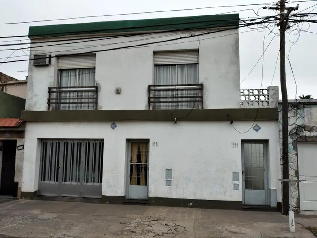 Casa interna de dos dormitorios con jardin y terraza- Zona Oeste