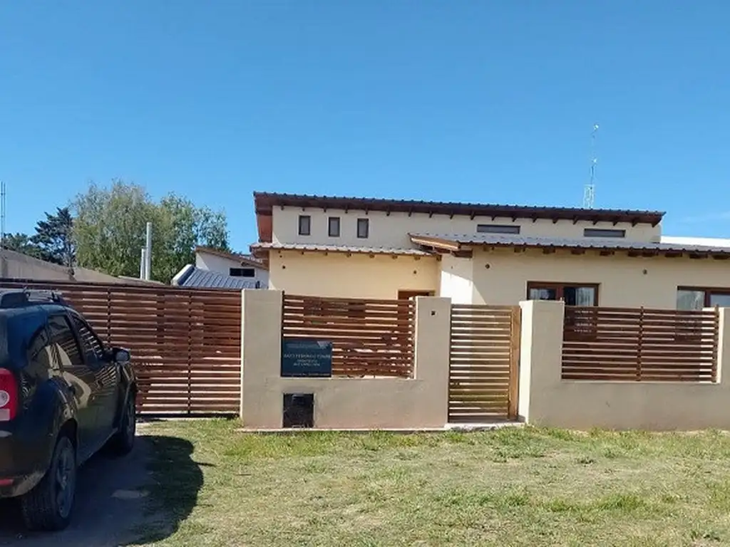 CASA A ESTRENAR EN BARRIO PARQUEMAR