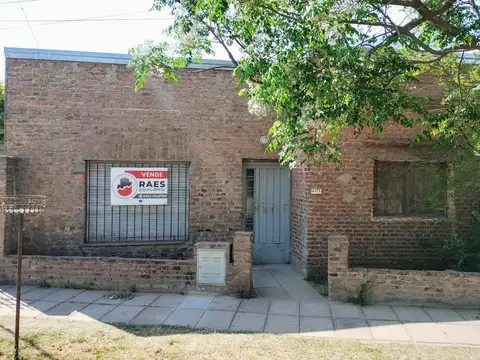 Casa ubicada en la zona sur de Santo Tomé. Pcia de Santa Fe.