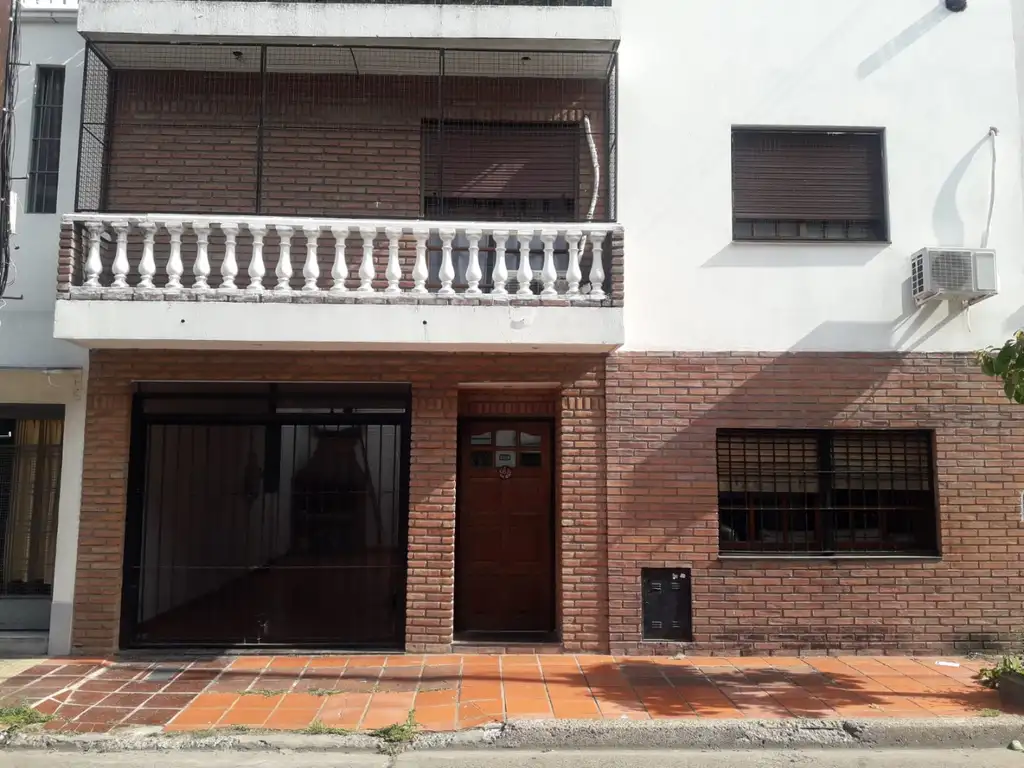 Casa en venta en Pje La Madreselva 6800 - Liniers - Argenprop