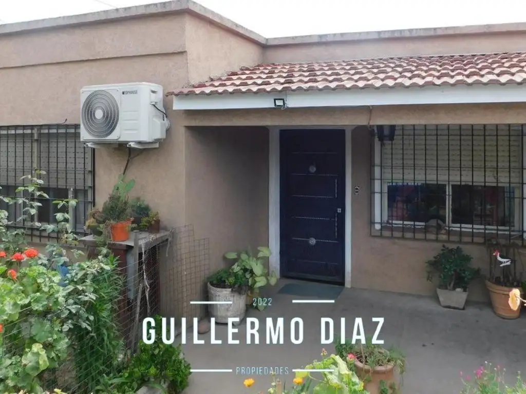 Casa en venta en  Moreno