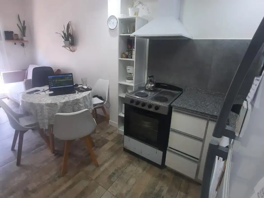 Departamento de 2 ambientes en venta Lomas De Zamora