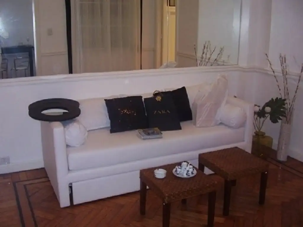 VENDO EXCELENTE Depto  de 2 amb. son 36 m2 interno en Montevideo y Av. Santa Fe, Recoleta, CABA