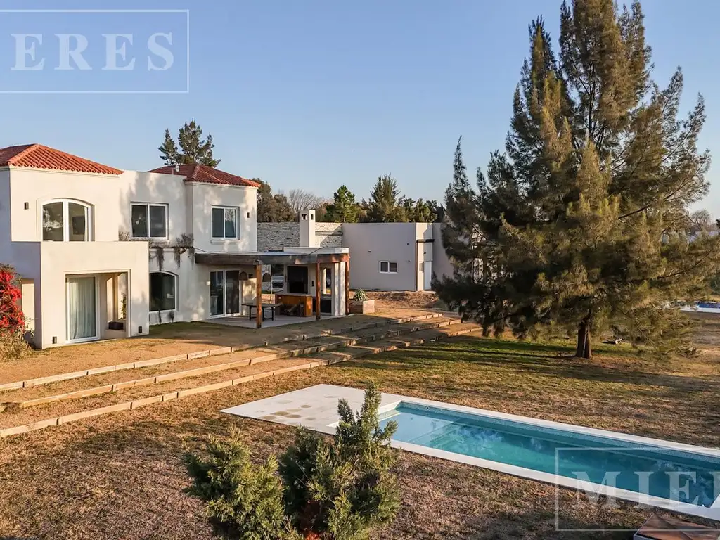 Casa en alquiler temporario en Casuarinas del Pilar