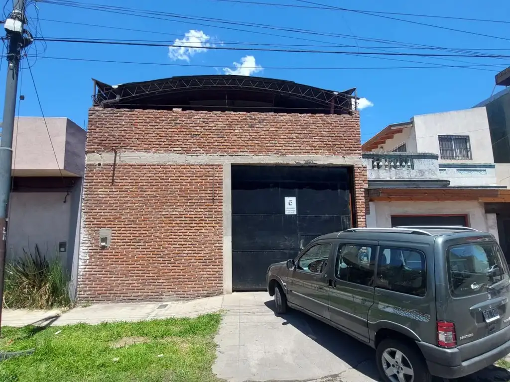 Galpón - Alquiler - Argentina, Lanús - AV. VIAMONTE 3200