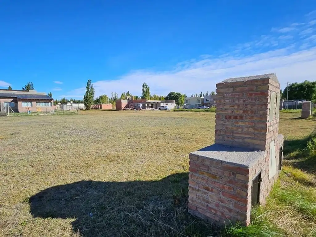 Se vende Lote en Los Cerezos II, PLOTTIER