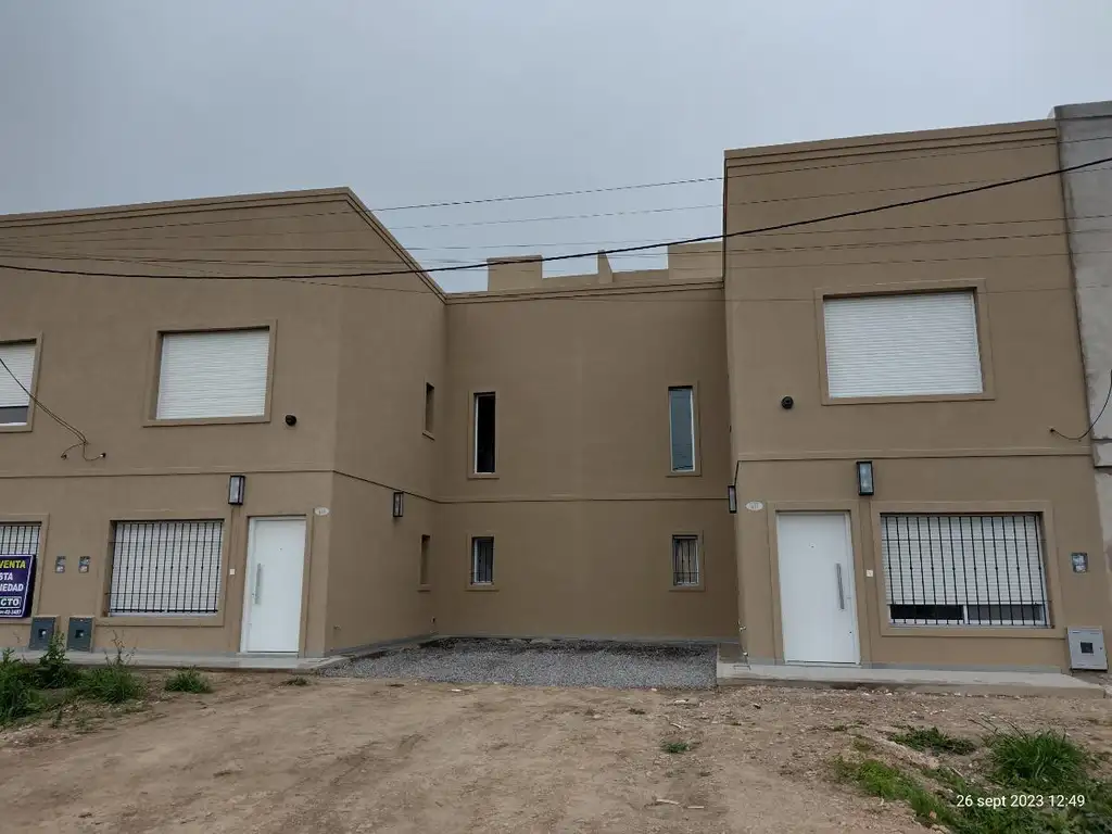 Dúplex en venta - 2 Dormitorios 2 Baños - Cochera - Cañuelas