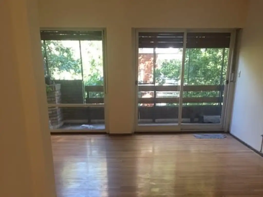 Departamento 3 amb c/dep y cochera en venta en Colegiales