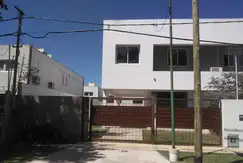 Casa en venta en Gonnet - Dacal Bienes Raíces