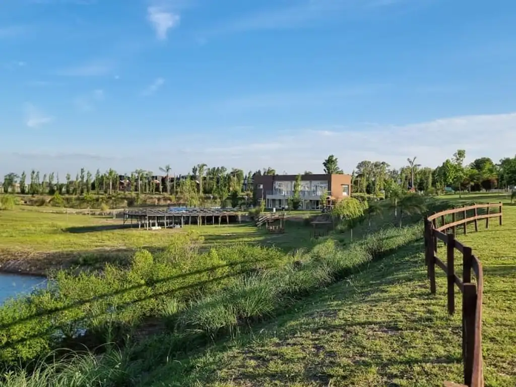 VENTA LOTE BARRIO LOS JUNCOS LUJAN CENTRAL