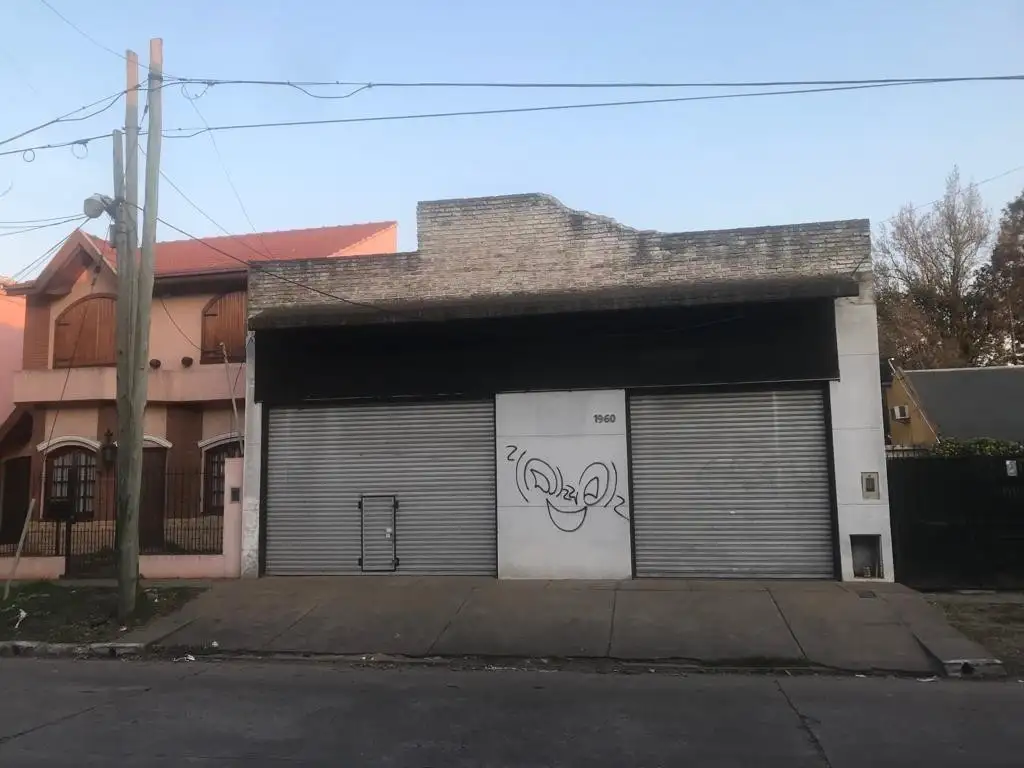 Deposito en venta - 230mts2  - Quilmes Oeste