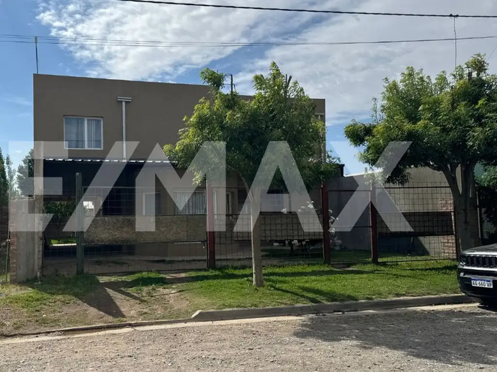 VENTA DUPLEX EN PLOTTIER 4 DORMITORIOS