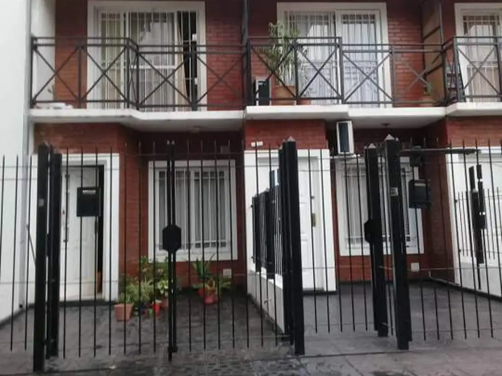 Triplex-Venta-Martin Coronado