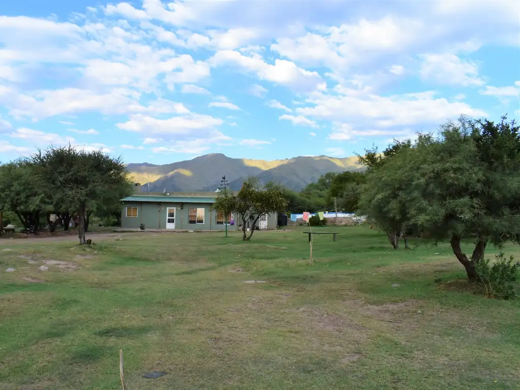 LOS MOLLES, SUYUQUE, CAMPO/QUINTA 20HAS, 2 CASAS, CON RÍO