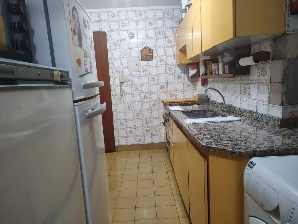 Departamento en venta - 3 dormitorios 1 baño 2 toilettes - 75mts2 - Caballito