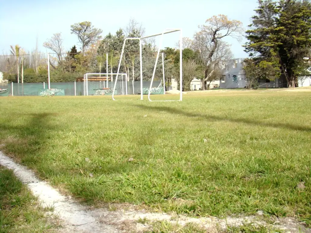 Actividades deportivas futbol, tenis en Altos del Sol