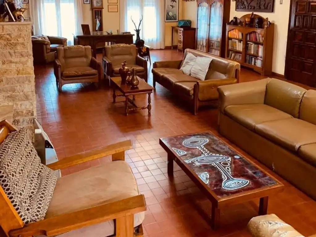 Casa en Venta - 4 ambientes - USD 290.000