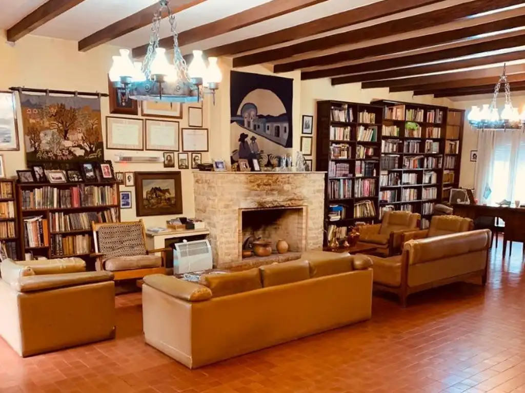 Casa en Venta en Zona Centro - 4 ambientes