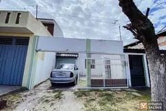 Casa en venta - 3 Dormitorios 1 Baño - Cochera - 400Mts2 - Melchor Romero, La Plata