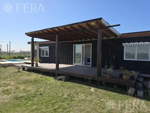 Venta casa container 2 ambientes con piscina en Barrio San Jose - Abasto