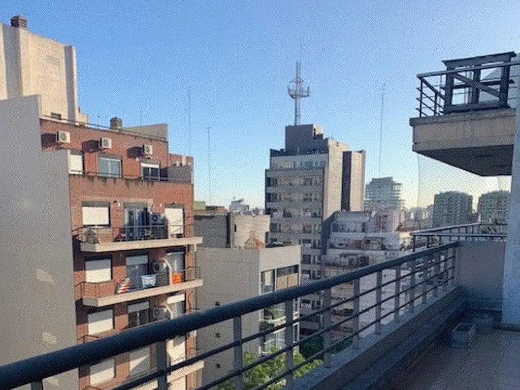 Excelente dos ambientes amplios con balcon terraza y cochera