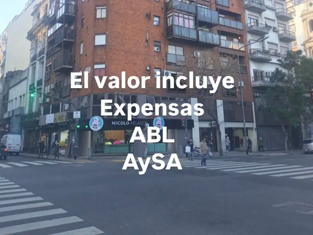 Alquiler monoambiente con balcón