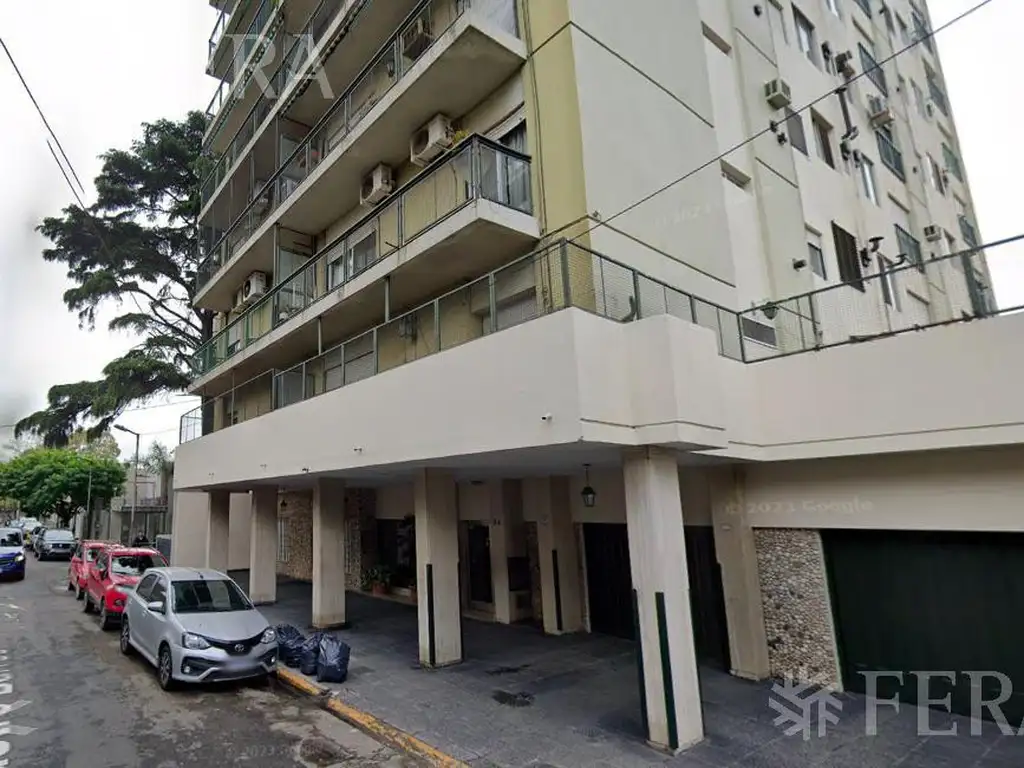 Venta Departamento 3 ambientes con cochera en Bernal