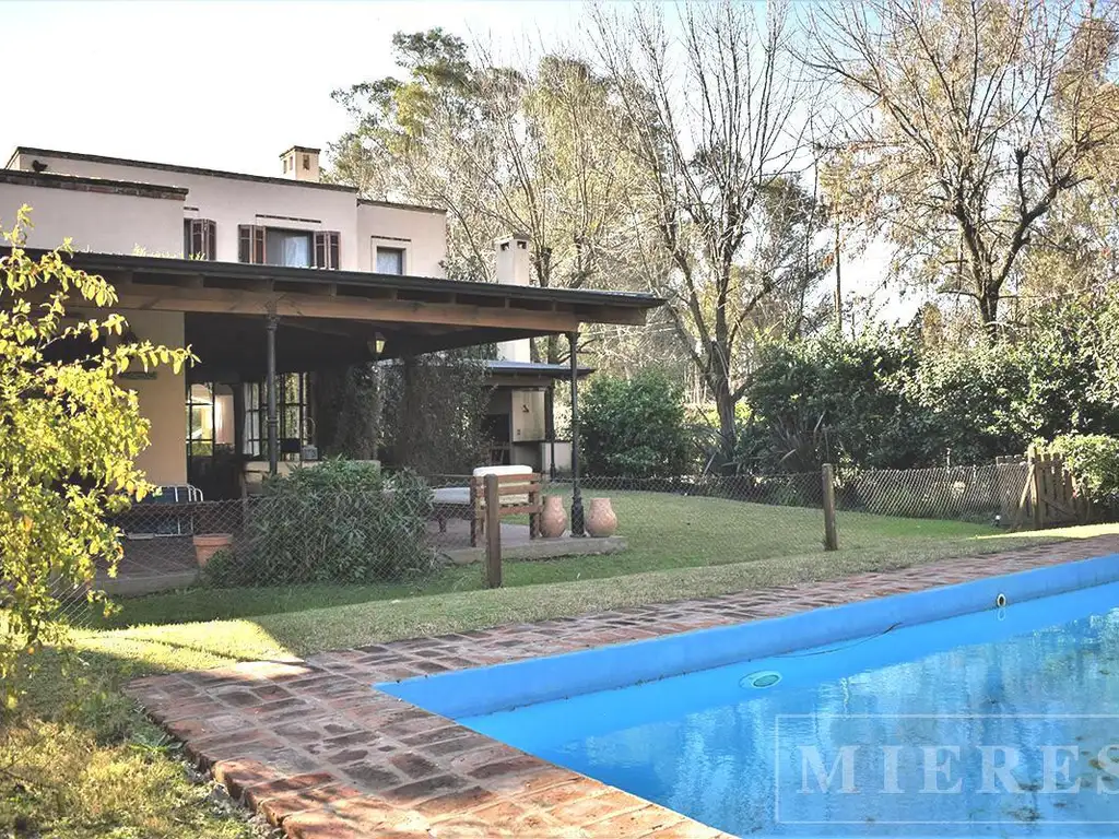 Muy linda casa en venta en Buen Retiro