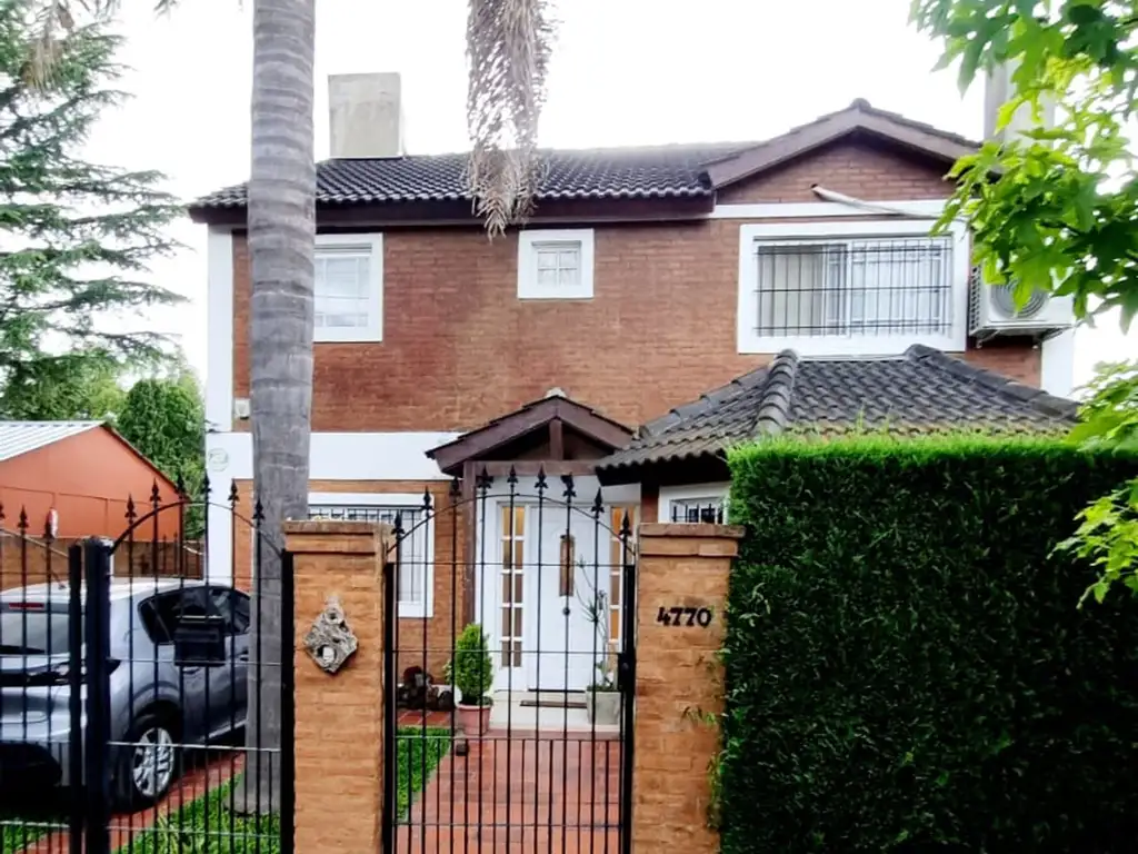 CASA EN VENTA 4AMB  APTO CREDITO DEL VISO PILAR