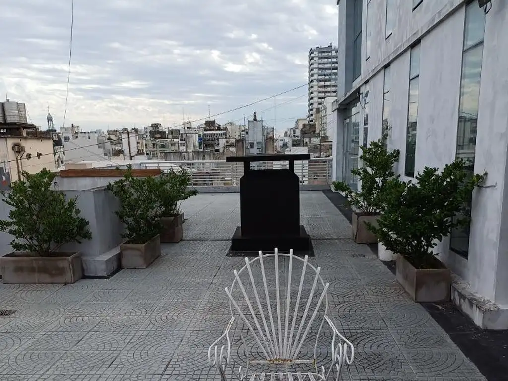 Oficina con gran Balcón Terraza