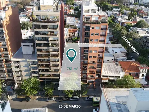 Venta de Terreno con doble frente y altura en Pocitos