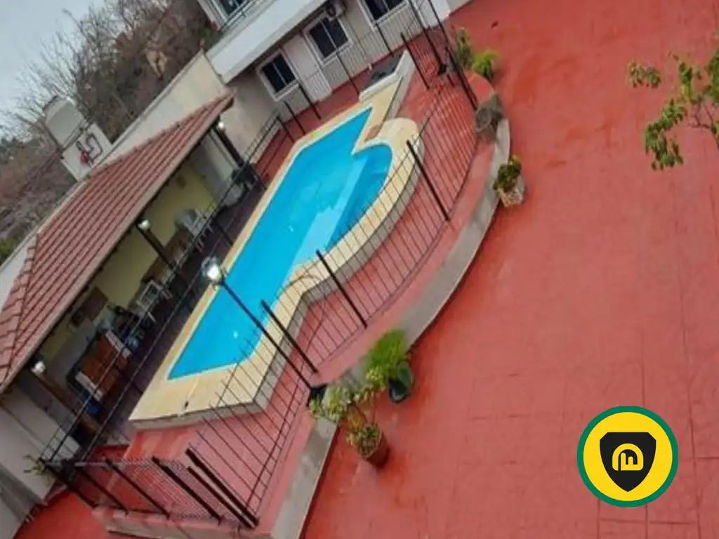 TRIPLEX en Venta San Miguel - cochera - sum -pileta