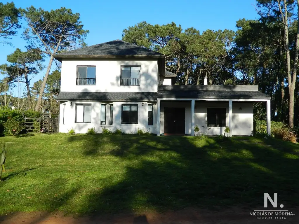 Casa Punta del Este - Barrio Privado 5 dormitorios