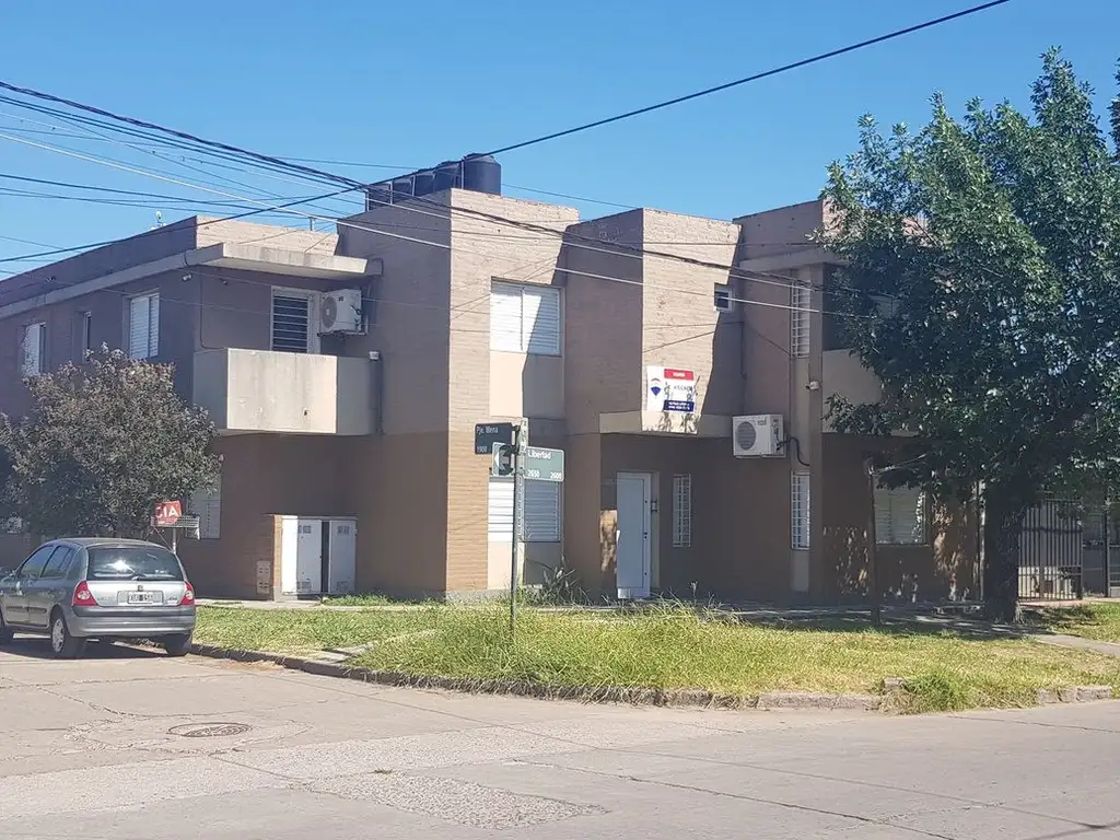 Oportunidad! 4 deptos en bloque en Santo Tome