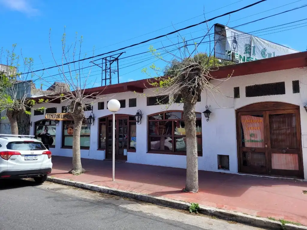 Venta local y terreno Mar de Ajó - Excelente ubicación