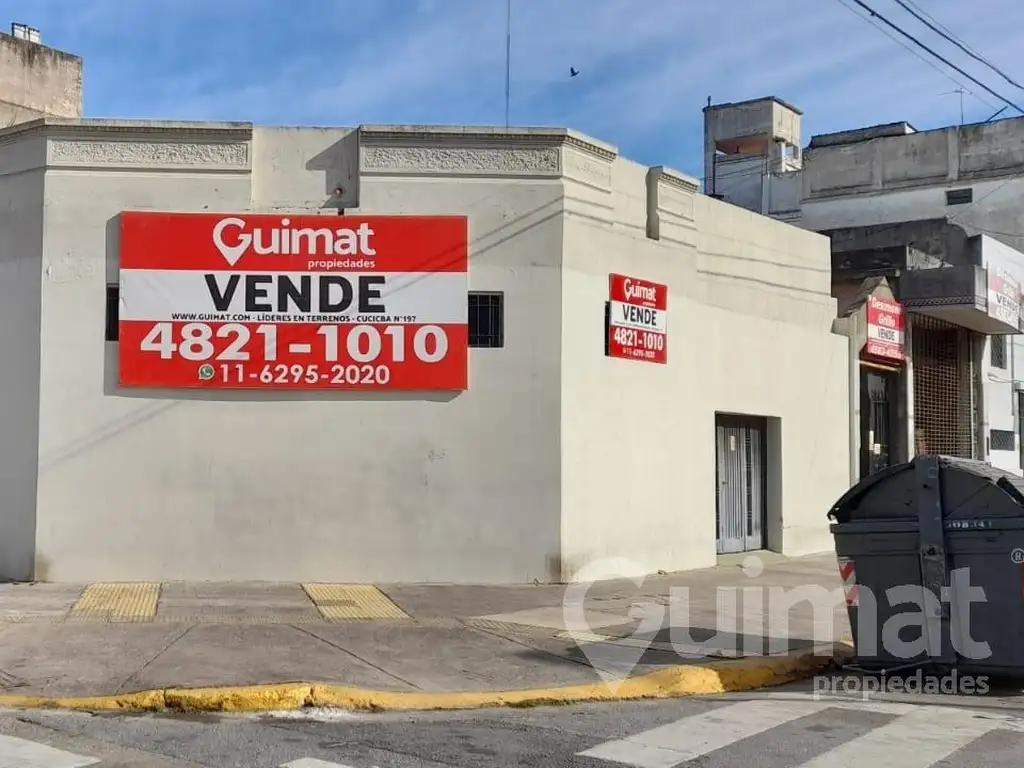 Deposito en esquina - 121 m2 - Fragata Sarmiento 2300 - salida a 2 calles