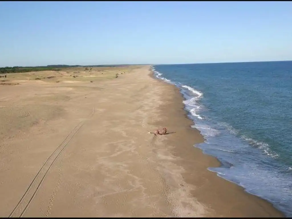 URUGUAY / ROCHA / PUEBLO NUEVO a mts del MAR