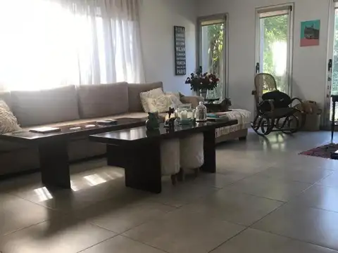 Casa en Venta en Country Club Banco Provincia - 3 dormitorios