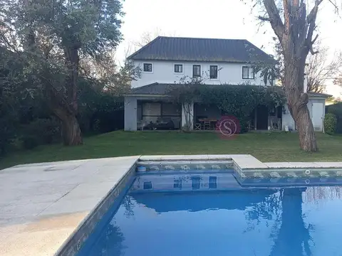 Casa en Alquiler en Barrio Los Pilares, Pilar