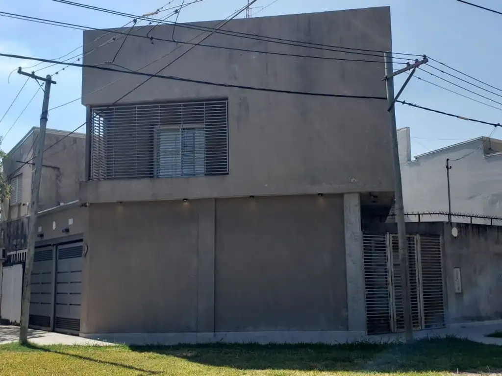 Se vende casa de 3 dormitorios en Santo Tomé