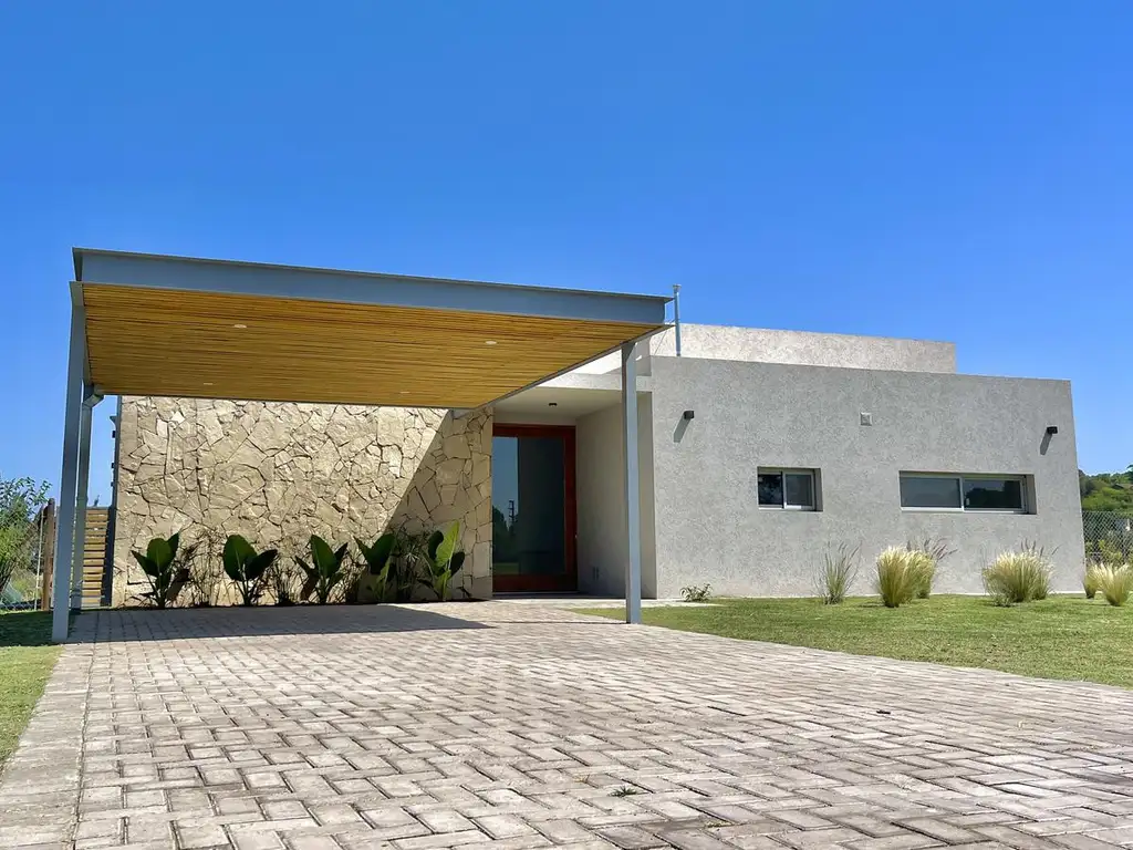 Casa en venta en Estancia Smithfield Zarate