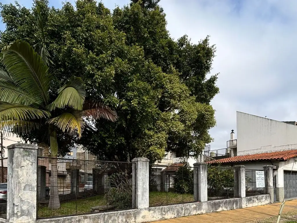 VENTA TERRENO CON 5 PH IDEAL INVERSOR! PERMUTA