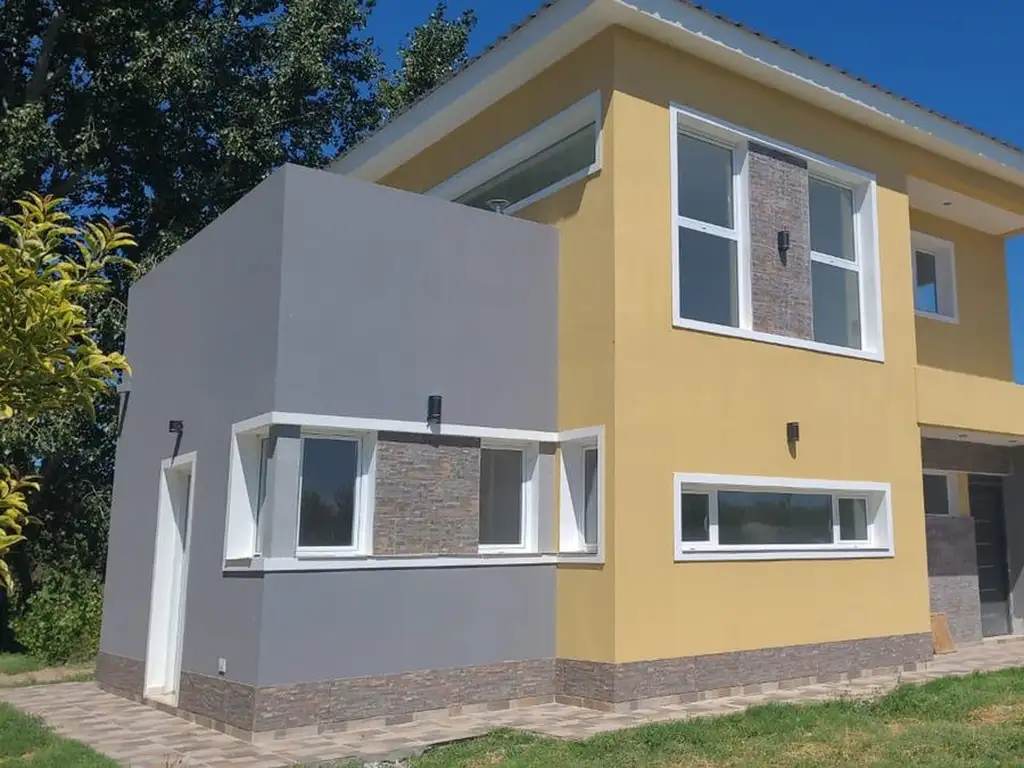 VENTA CASA 3 DORMITORIOS BARRIO PARAISO DEL LIMAY