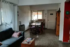 EXCELENTE CASA EN VENTA - DENTRO DEL CASCO URB DE LA PLATA