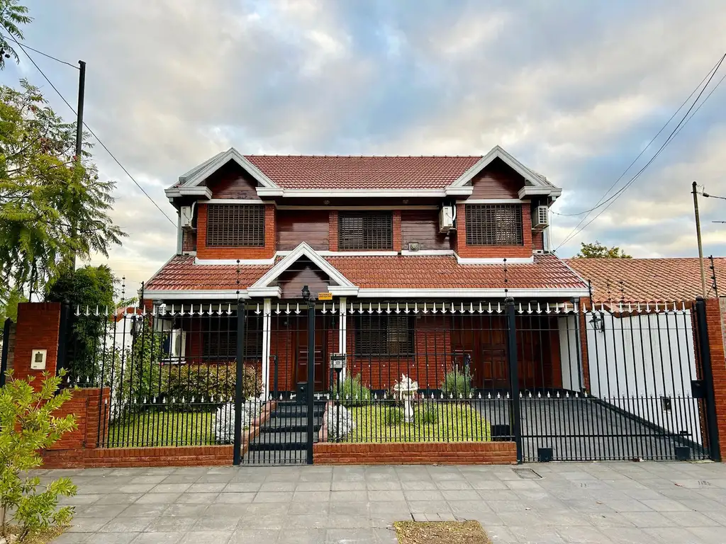 CASA EN VENTA QUILMES OESTE