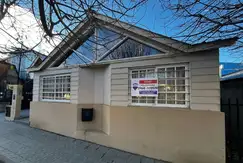 Casa 5 ambientes a la VENTA -Ushuaia- Con Quincho