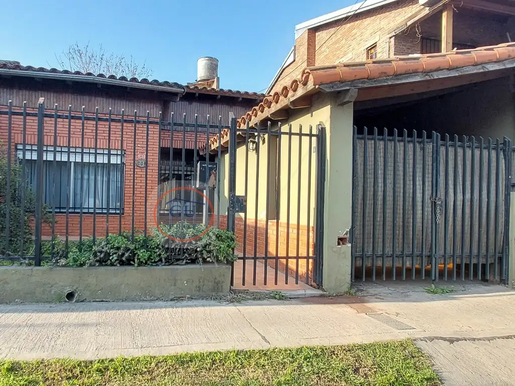 VENTA DE CASA EN BOULOGNE SARRATEA 300